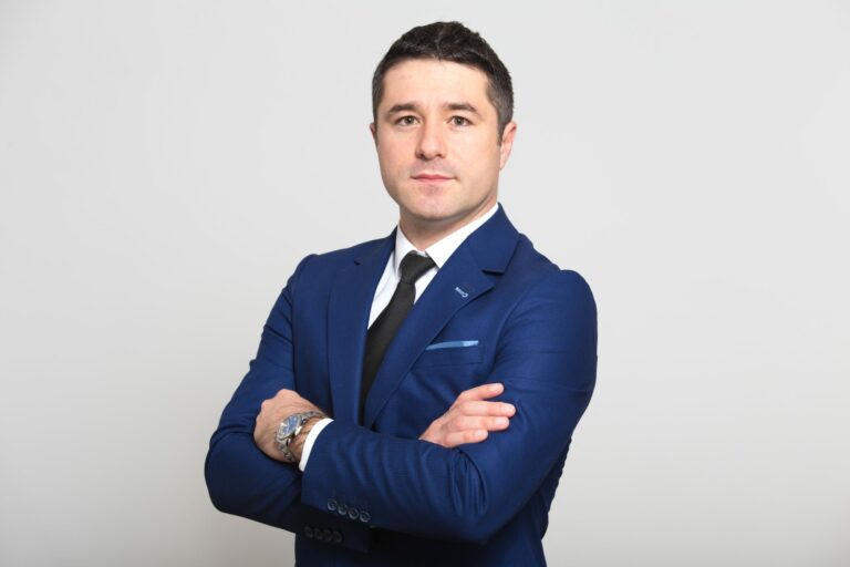 Lucian Ene este noul Director de Vanzari Tablotieri si Contractori Schneider Electric Romania si Republica Moldova