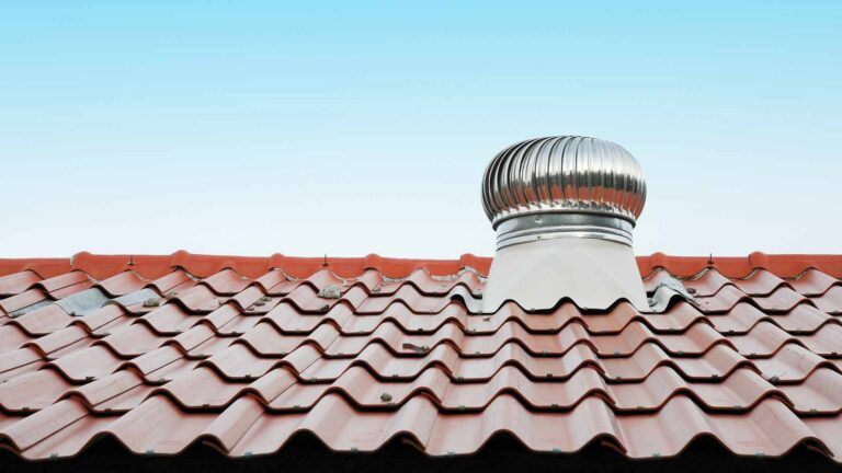 caresuntavantajeleunuiacoperisventilat_wp